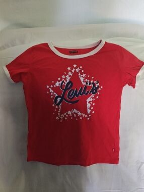 Levi's Red Short-Sleeve Star Graphic Tee with White Trim